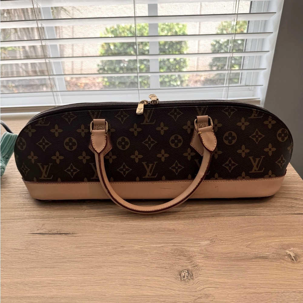 Louie look a like Brown and Tan Monogram Bag